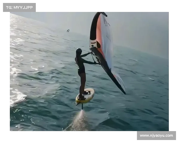 风筝冲浪探索与挑战：极限运动中的自由飞翔与海洋冒险